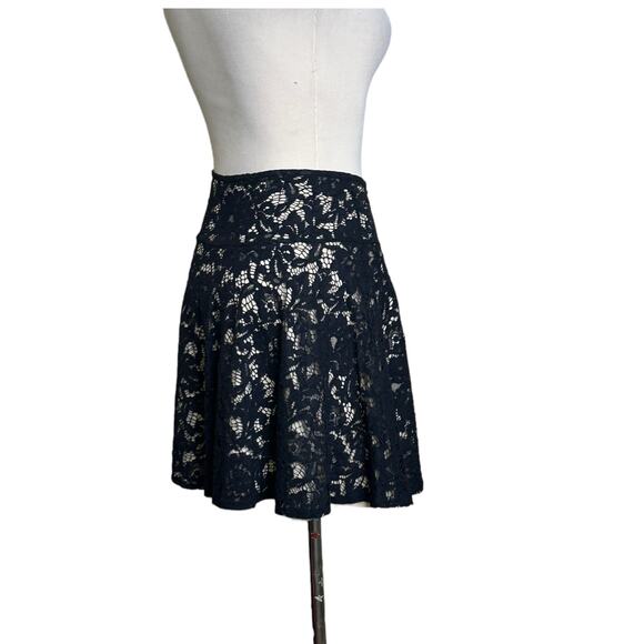 Paris Sunday black lace lined pleated mini skirt size Medium - Picture 8 of 12